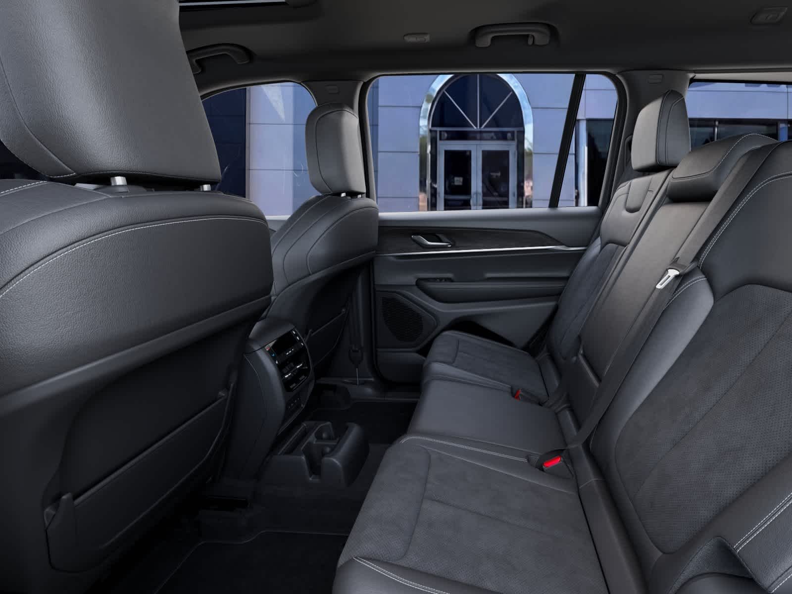 New 2026 Bright White Clear-Coat Exterior Paint Jeep Laredo Altitude image 23