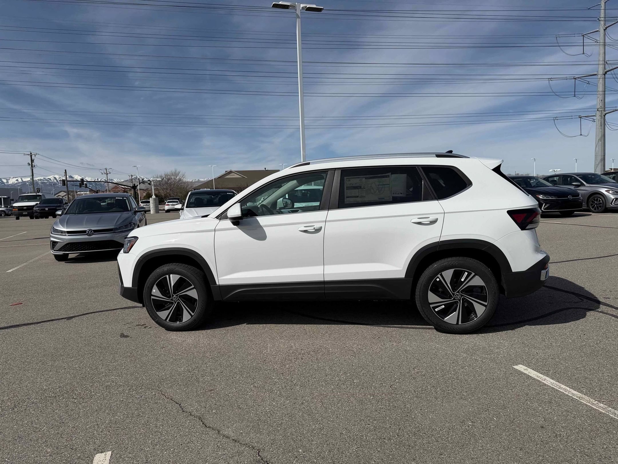 New 2026 Pure White Volkswagen SE image 2