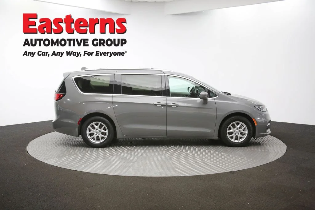 Used 2021 Gray Chrysler Touring L image 44