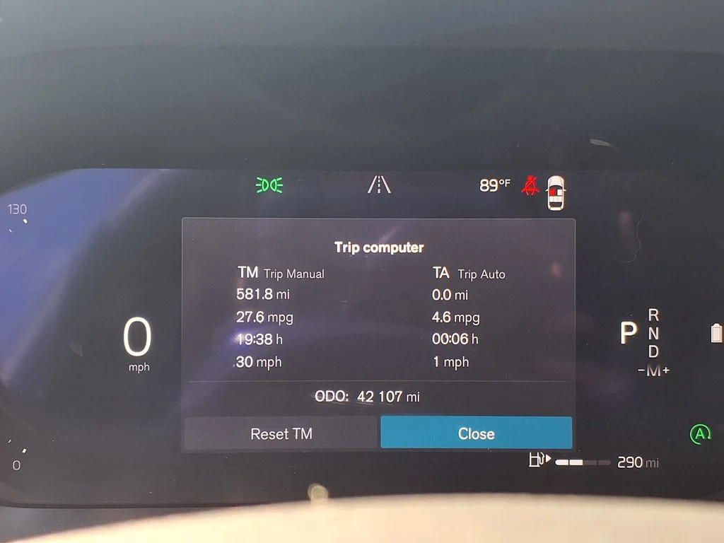Certified Used 2024 Black Volvo B5 Plus Dark Theme image 37