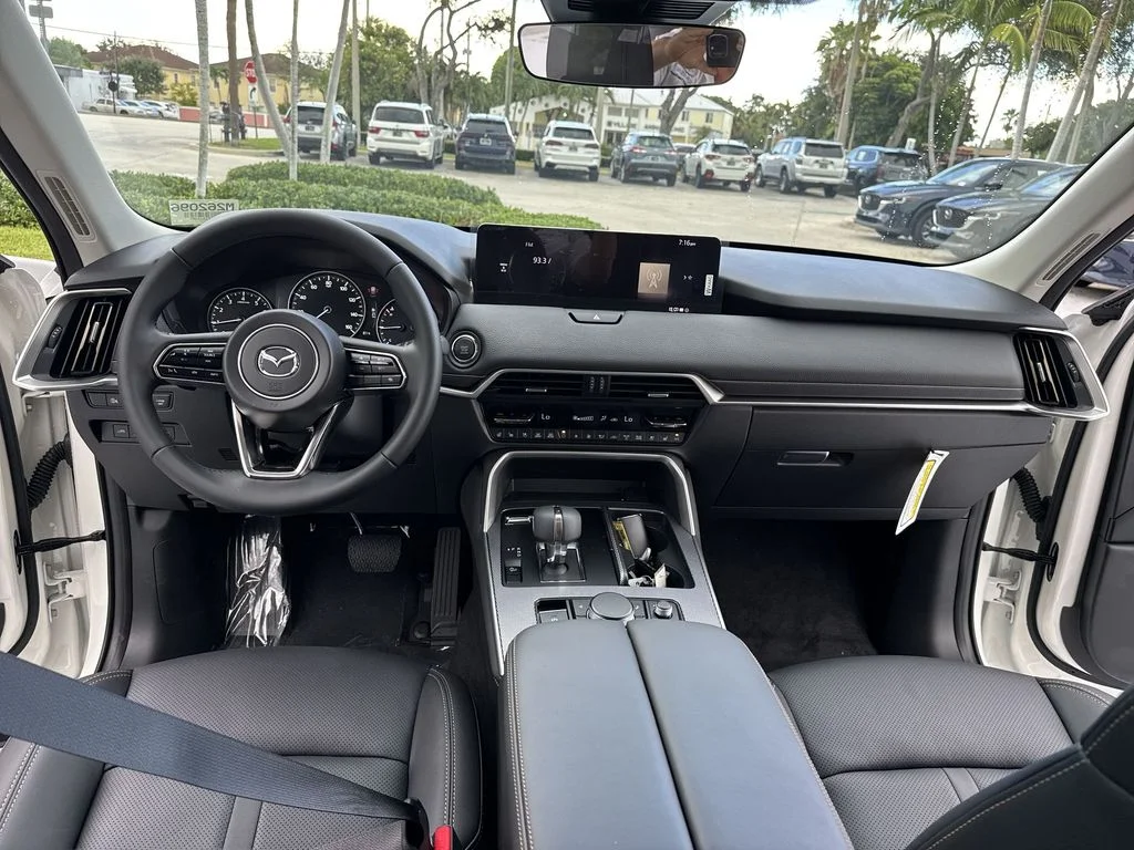New 2026 White Mazda 3.3 Turbo Preferred AWD image 36