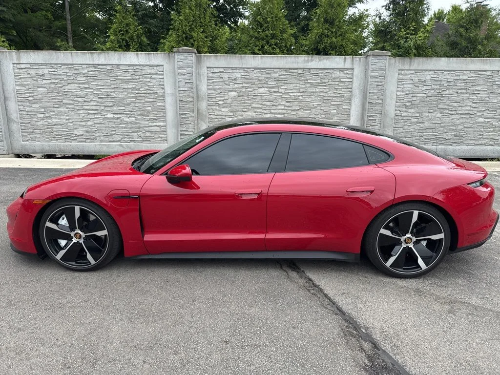 2020 Porsche Taycan 4S's photo