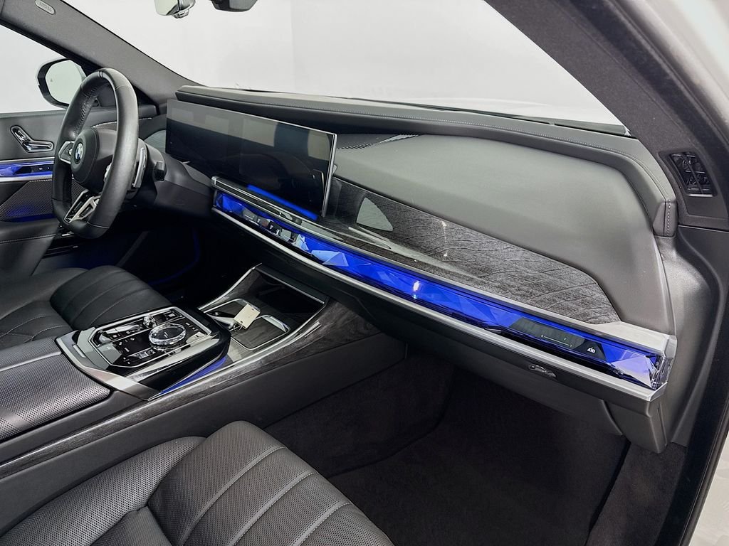 Used 2024 Black BMW 760i xDrive image 30