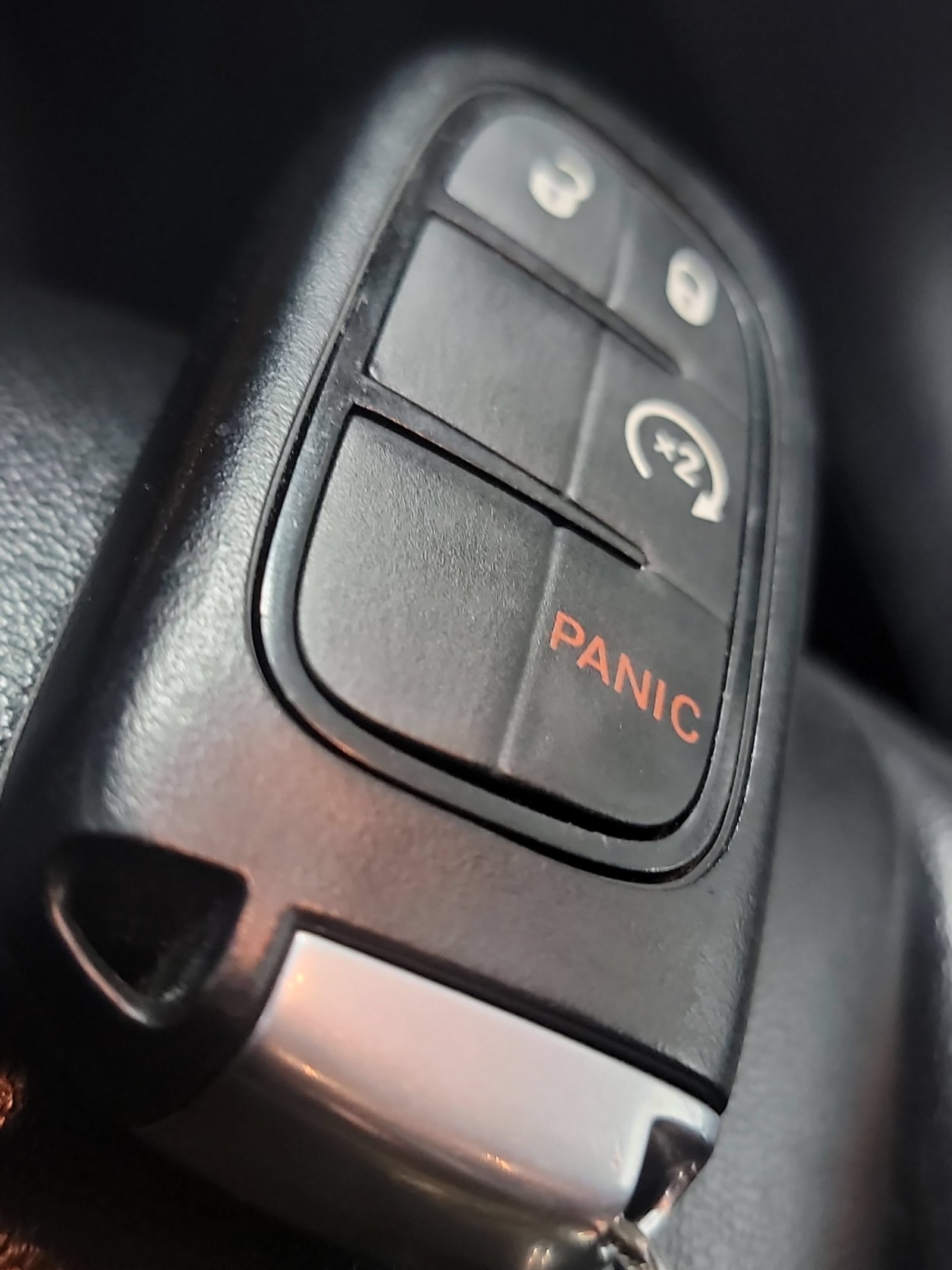 Used 2020 Slate Blue Pearlcoat Jeep Latitude Plus image 30