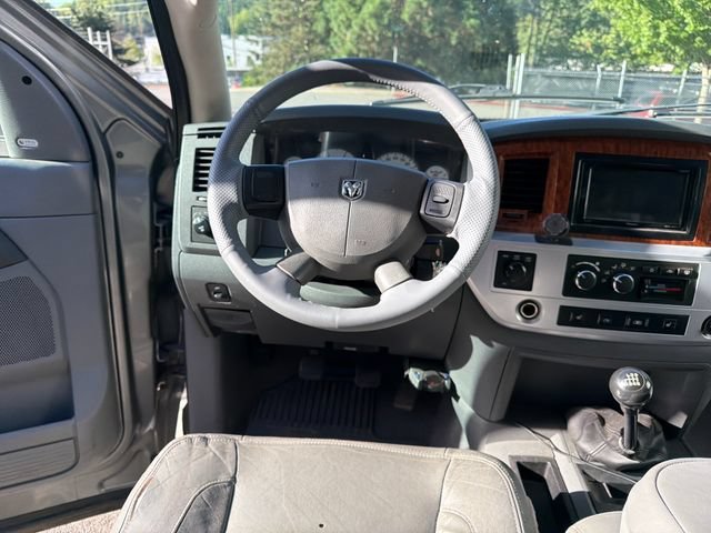 Used 2007 Mineral Gray Metallic Dodge Laramie image 17