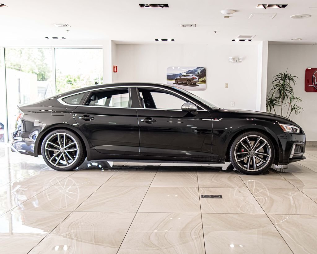 Used 2018 Black Audi 3.0T Prestige image 9