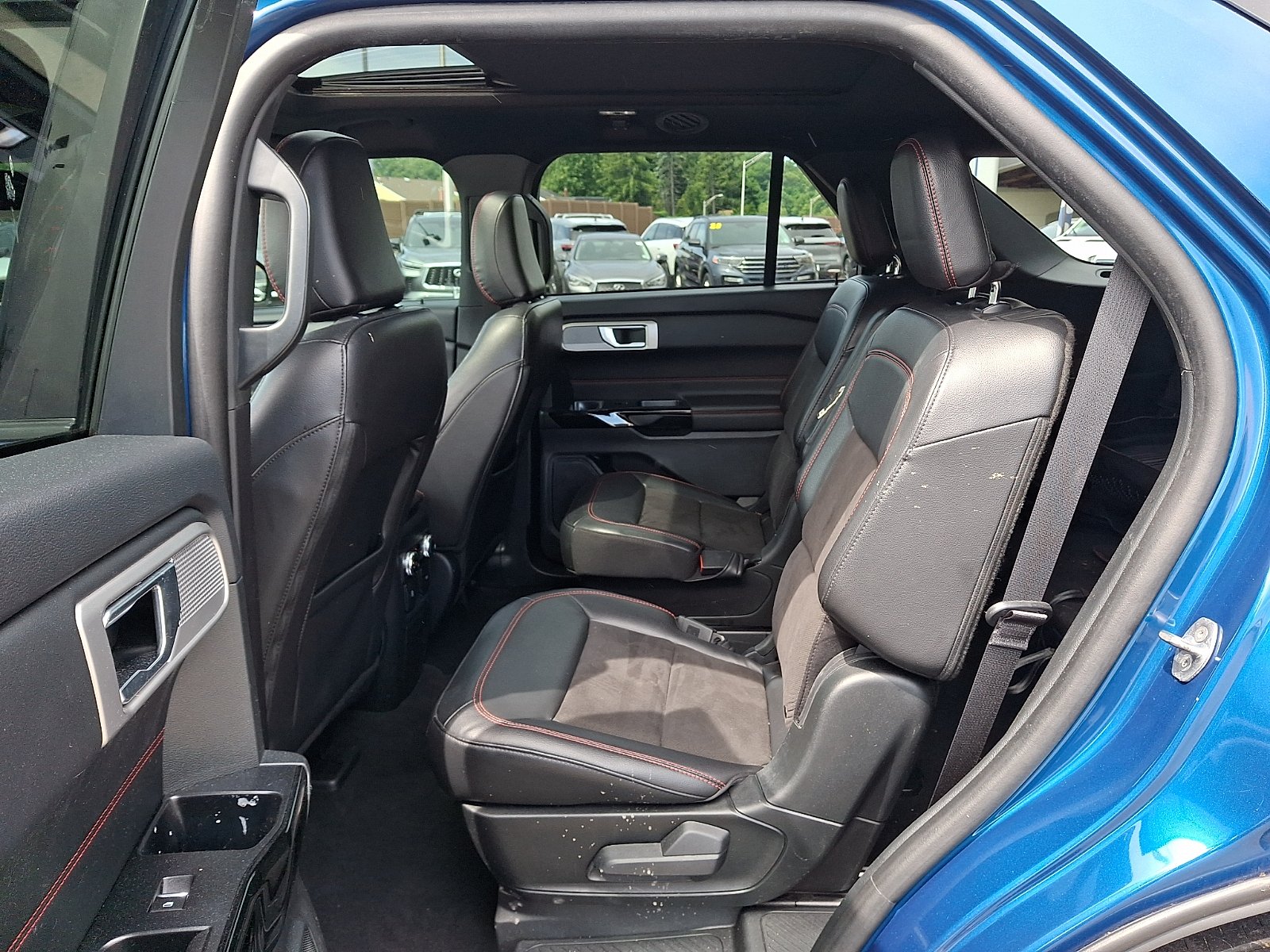 Used 2023 Atlas Blue Metallic - B3 Ford ST-Line image 10