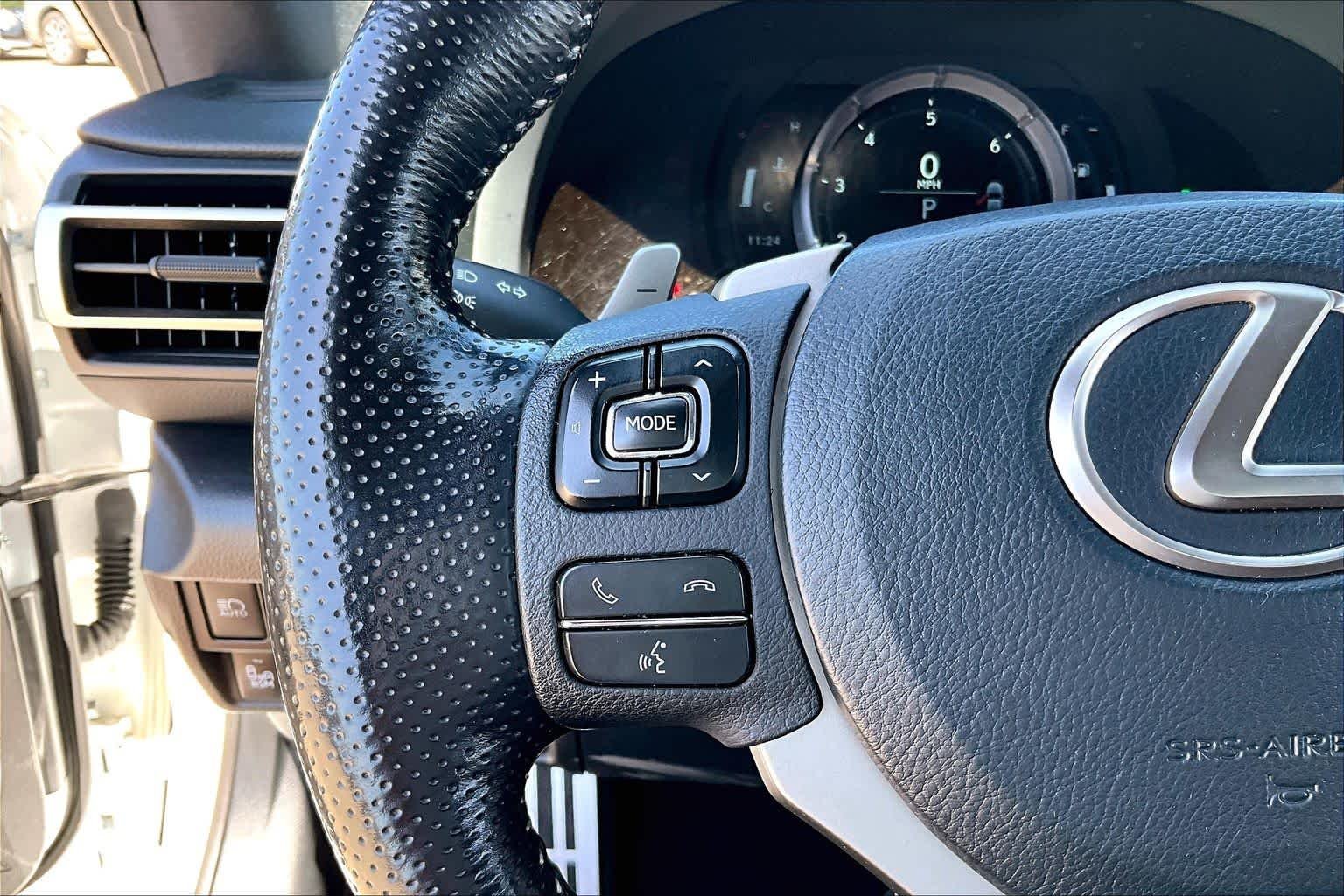 Used 2019 Ultra White Lexus F SPORT image 21