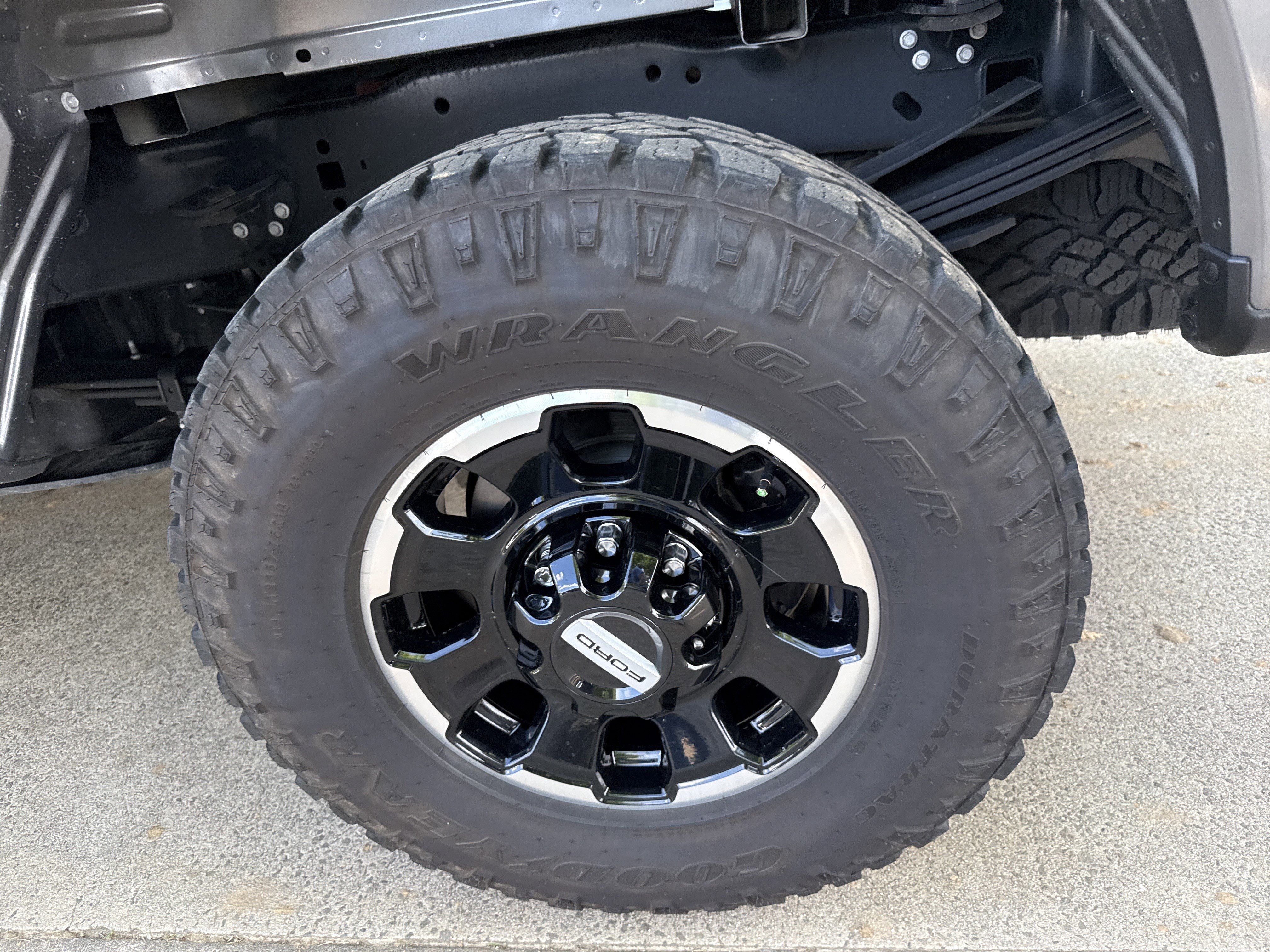 Used 2025 Gray Metallic Ford XLT image 20