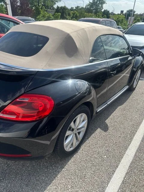 Used 2013  Volkswagen 2.0 TDI image 3