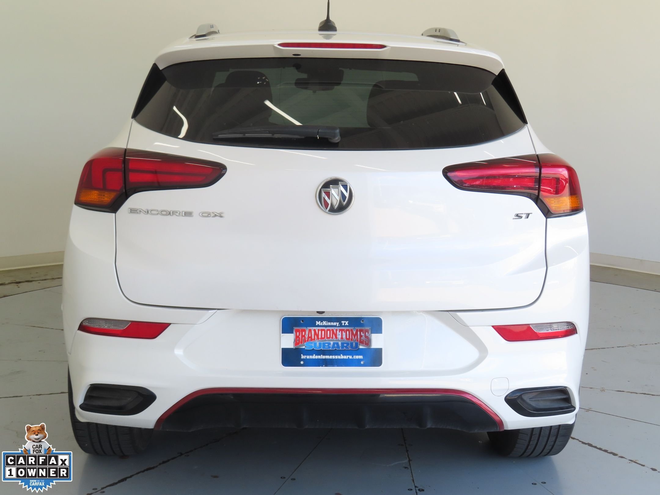 Used 2023 White Buick Select image 4