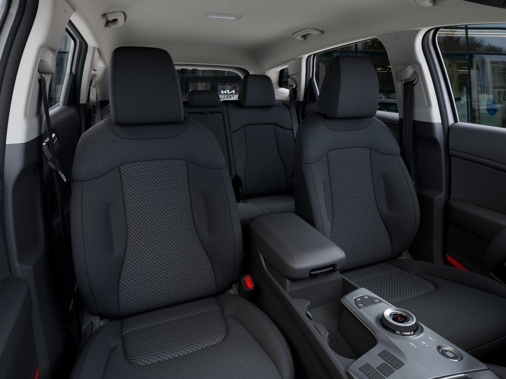 New 2027 Snow White Pearl Kia LX image 15
