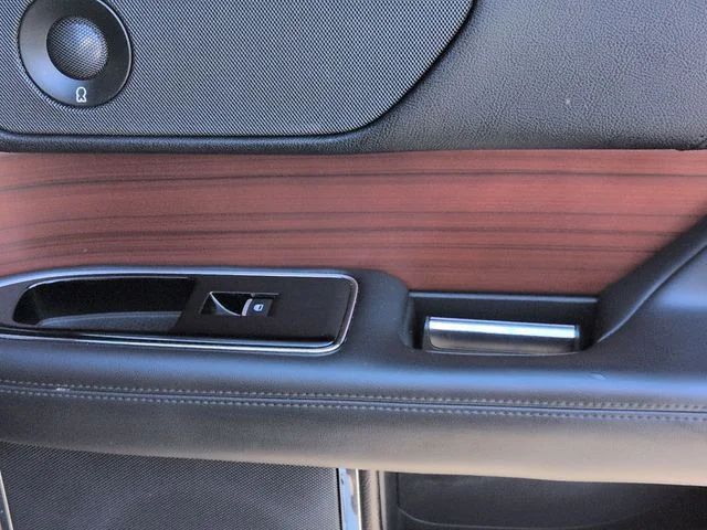 Used 2021 Black Lincoln Reserve image 35