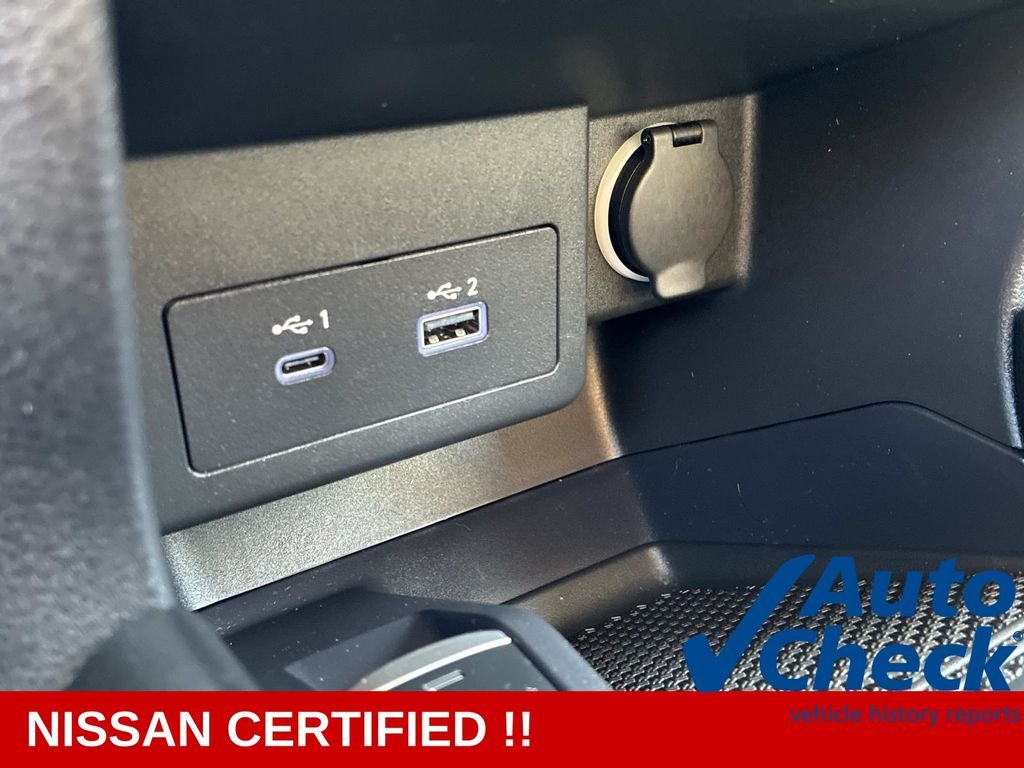 Used 2024 Gray Nissan SV image 28