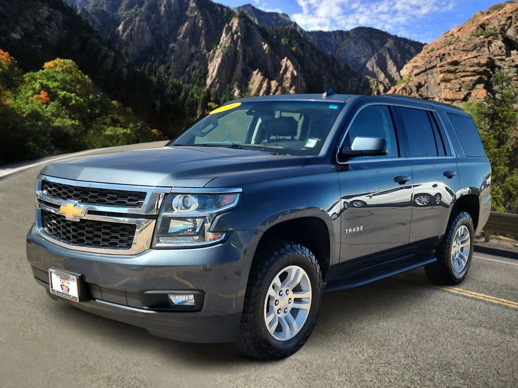 Used 2020 Gray Chevrolet LT image 5