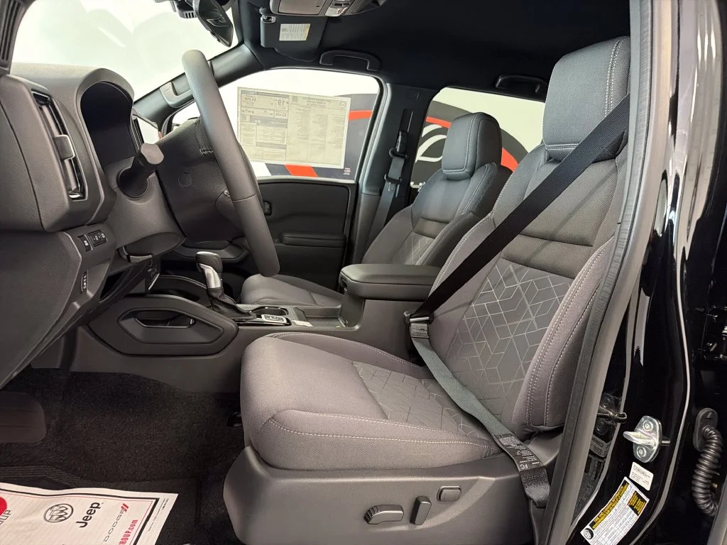 New 2027 Super Black Nissan Crew Cab SV image 13