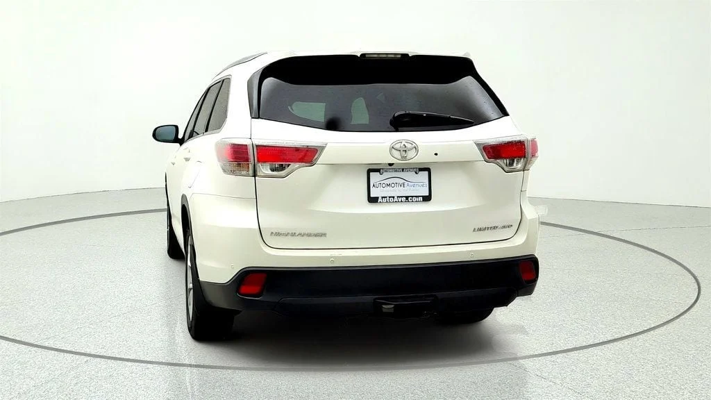 Used 2016 Blizzard Pearl Toyota AWD 4dr V6 Limited w/ Driver Tech & Rear Entertainment image 6