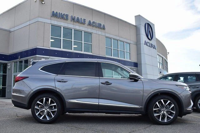 Used 2024 Liquid Carbon Metallic Acura Technology image 4