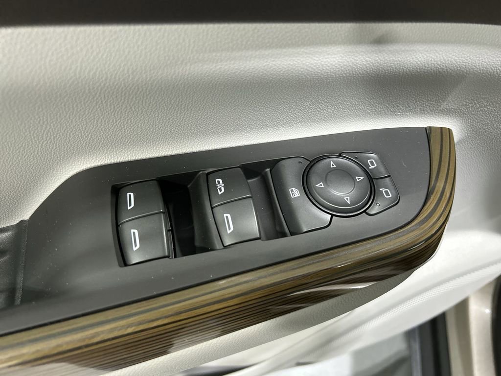 Used 2023 Light Stone Metallic GMC SLE image 15