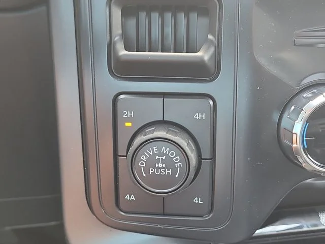 New 2026 White Metallic Ford Lariat image 30