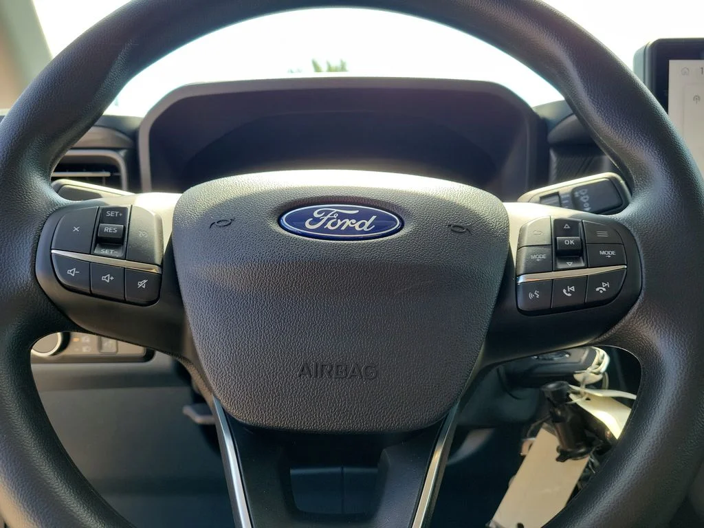 New 2026 Oxford White Ford XL image 16