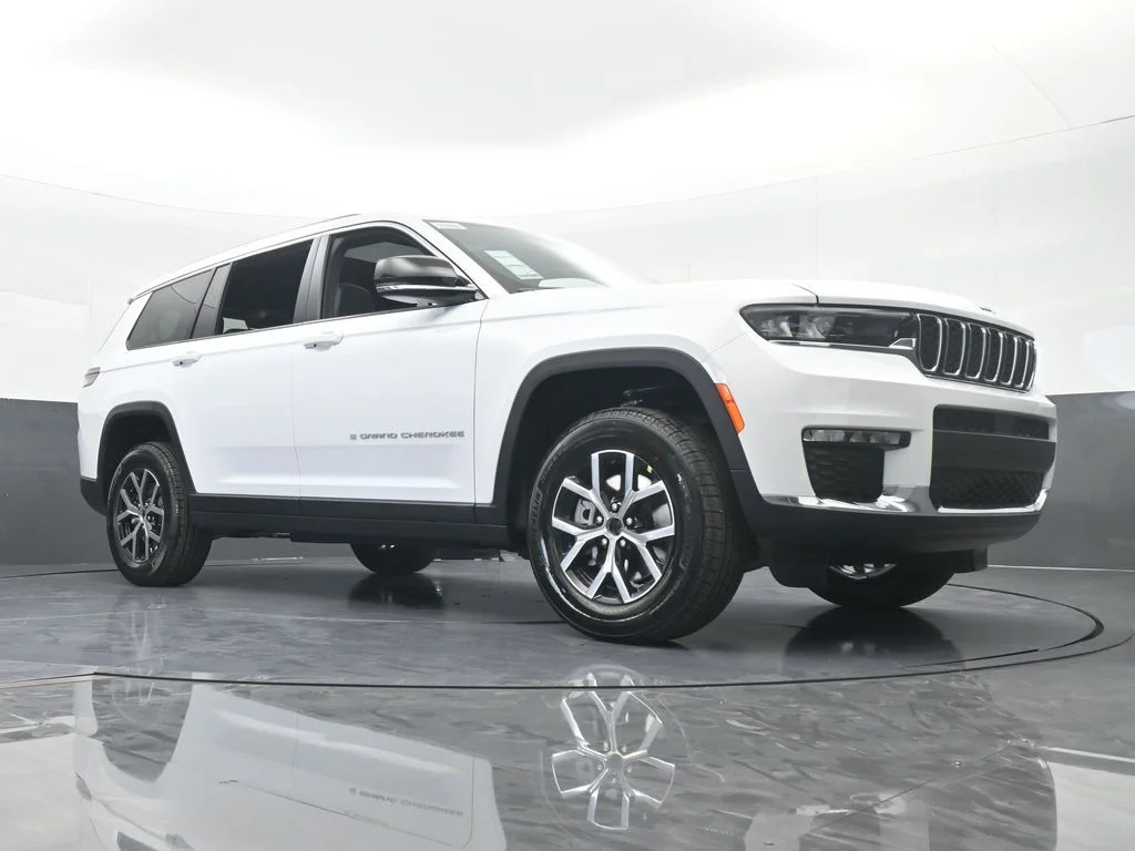 Used 2025 Bright White Clearcoat Jeep Limited image 59