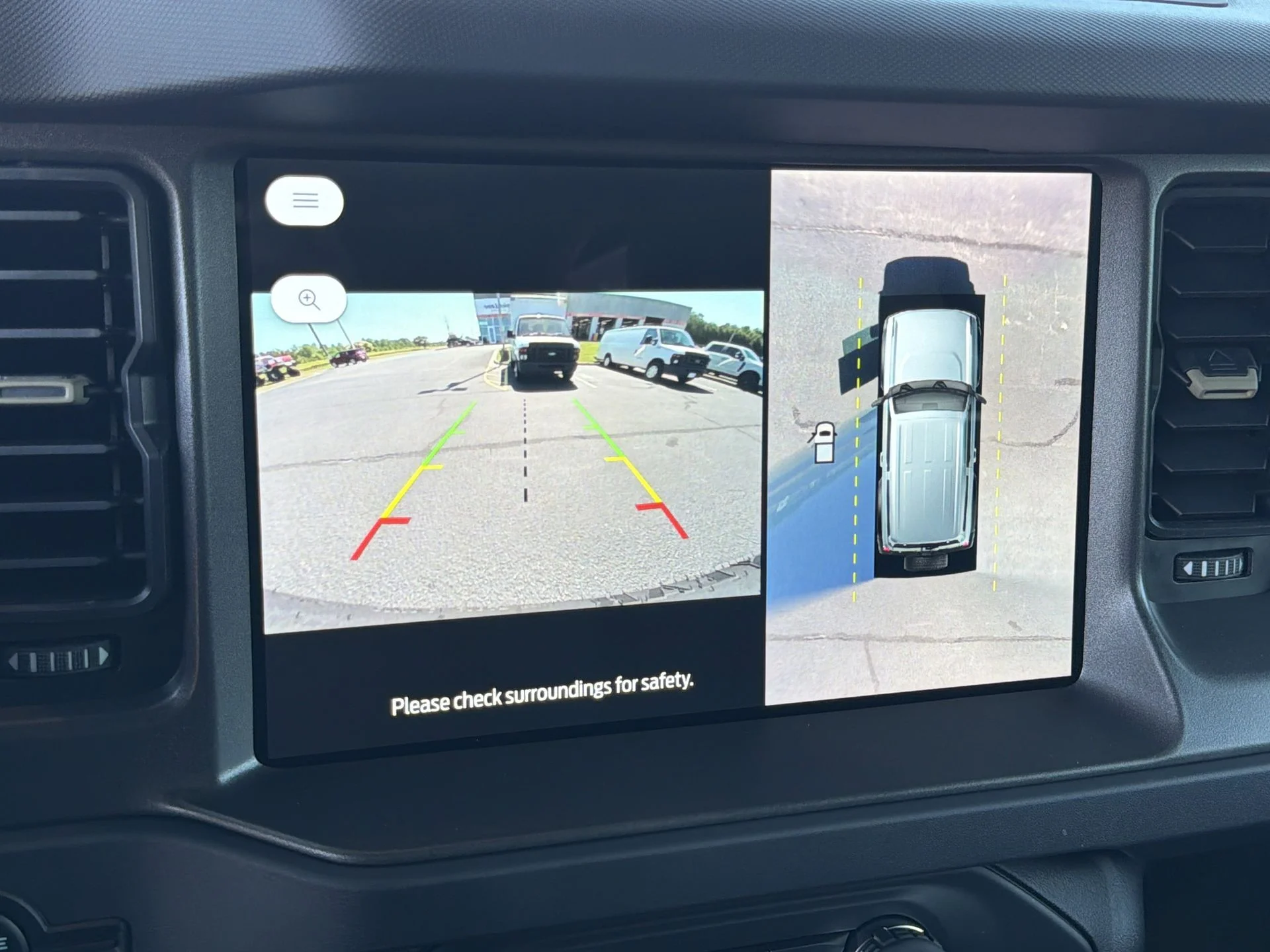 New 2026 Avalanche Gray Ford Badlands® image 4