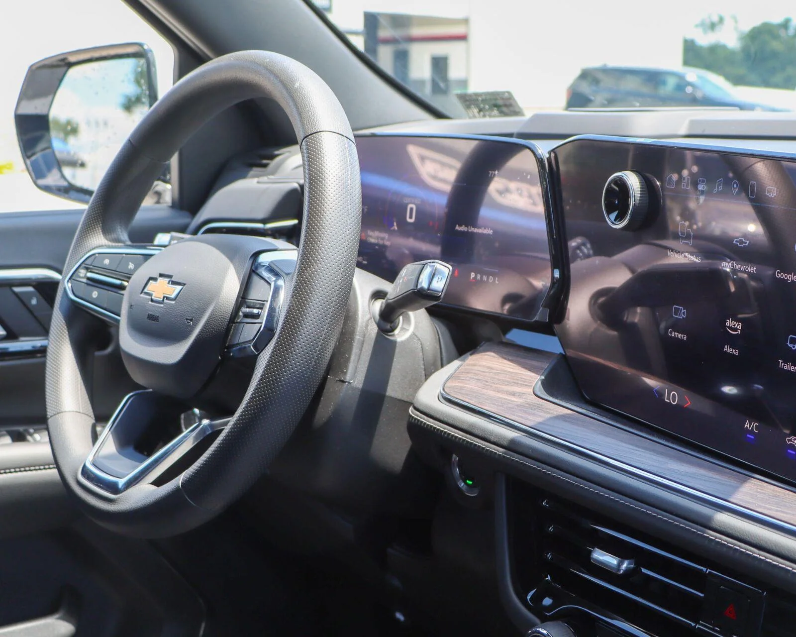 New 2025 Summit White Chevrolet Pursuit Rated image 13