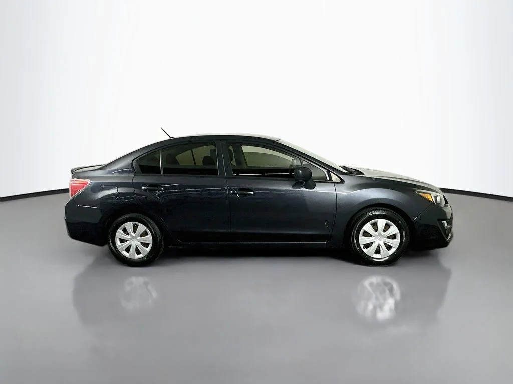 Used 2015 Dark Gray Metallic Subaru 2.0i image 9