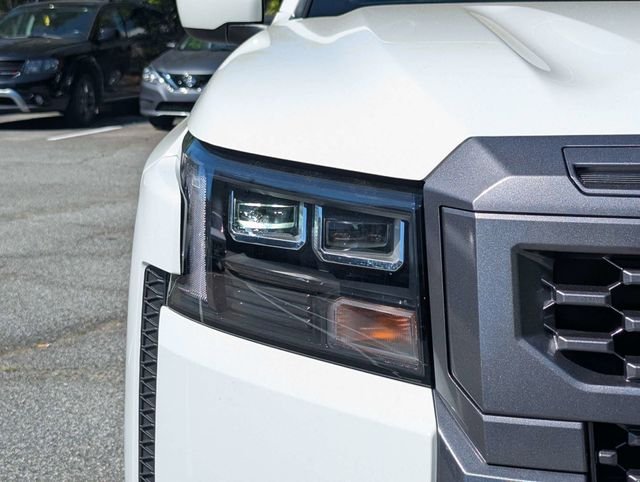 New 2026 Glacier White Nissan Crew Cab SV image 10