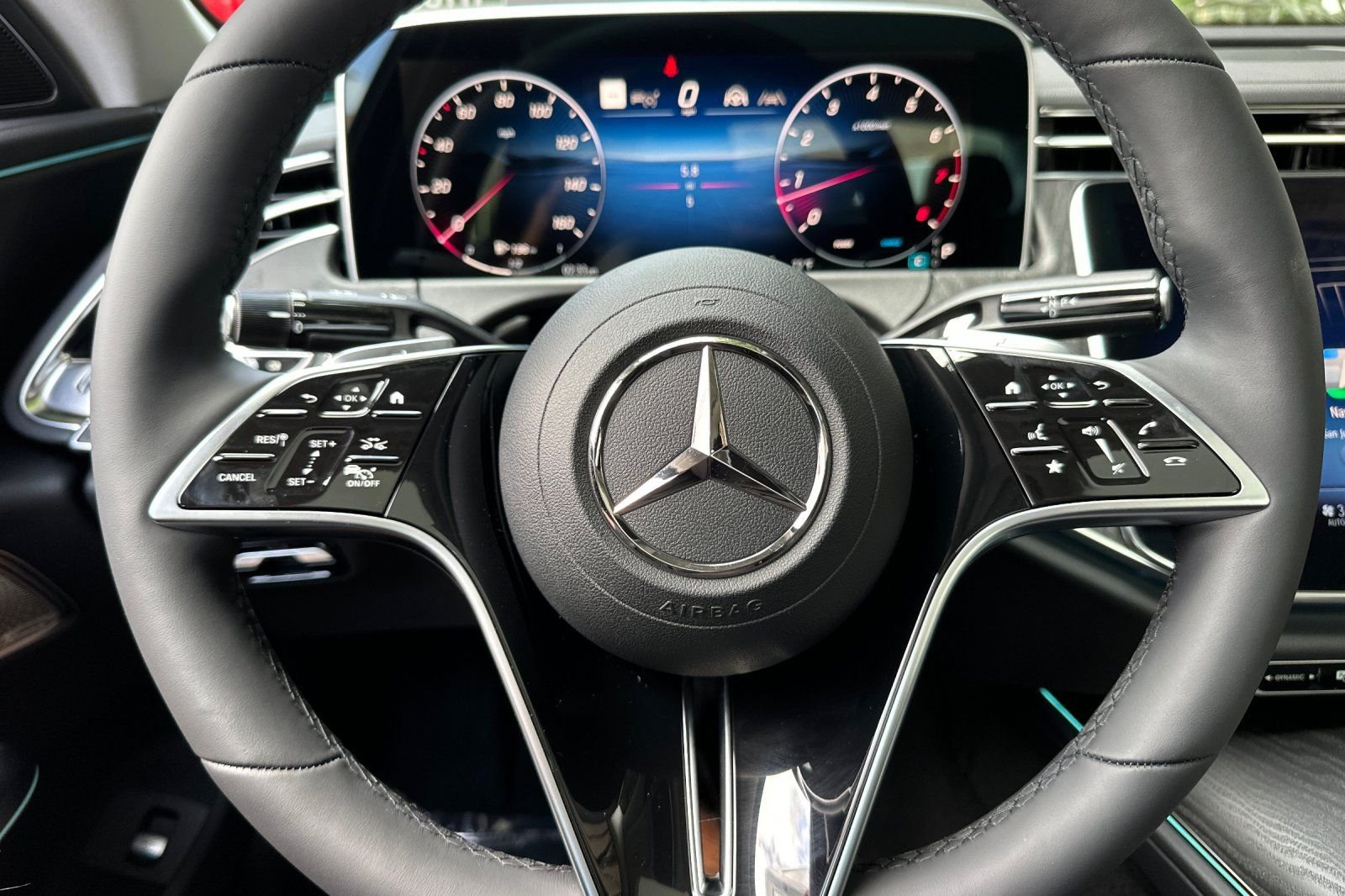 2026 Mercedes-Benz E-Class E350 - Photo 23