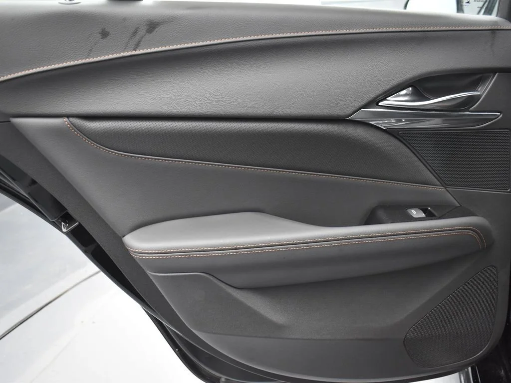 2025 Cadillac CT4 V-Series - Photo 25
