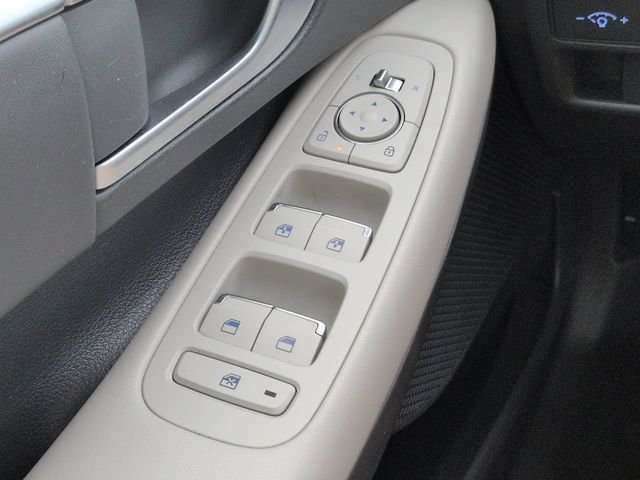 Certified Used 2025 Red Hyundai SEL image 22