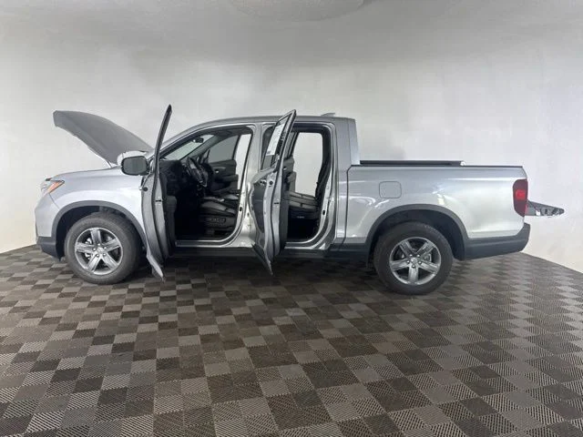 Used 2023 Silver Honda RTL-E image 11