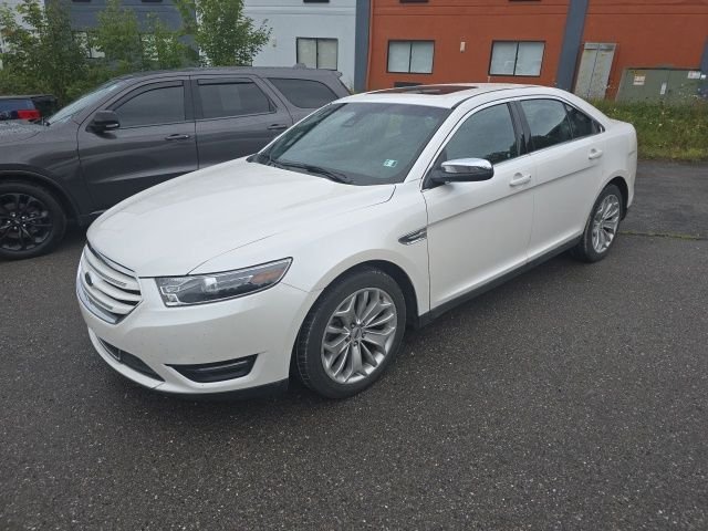 Used 2019 White Ford Limited image 3