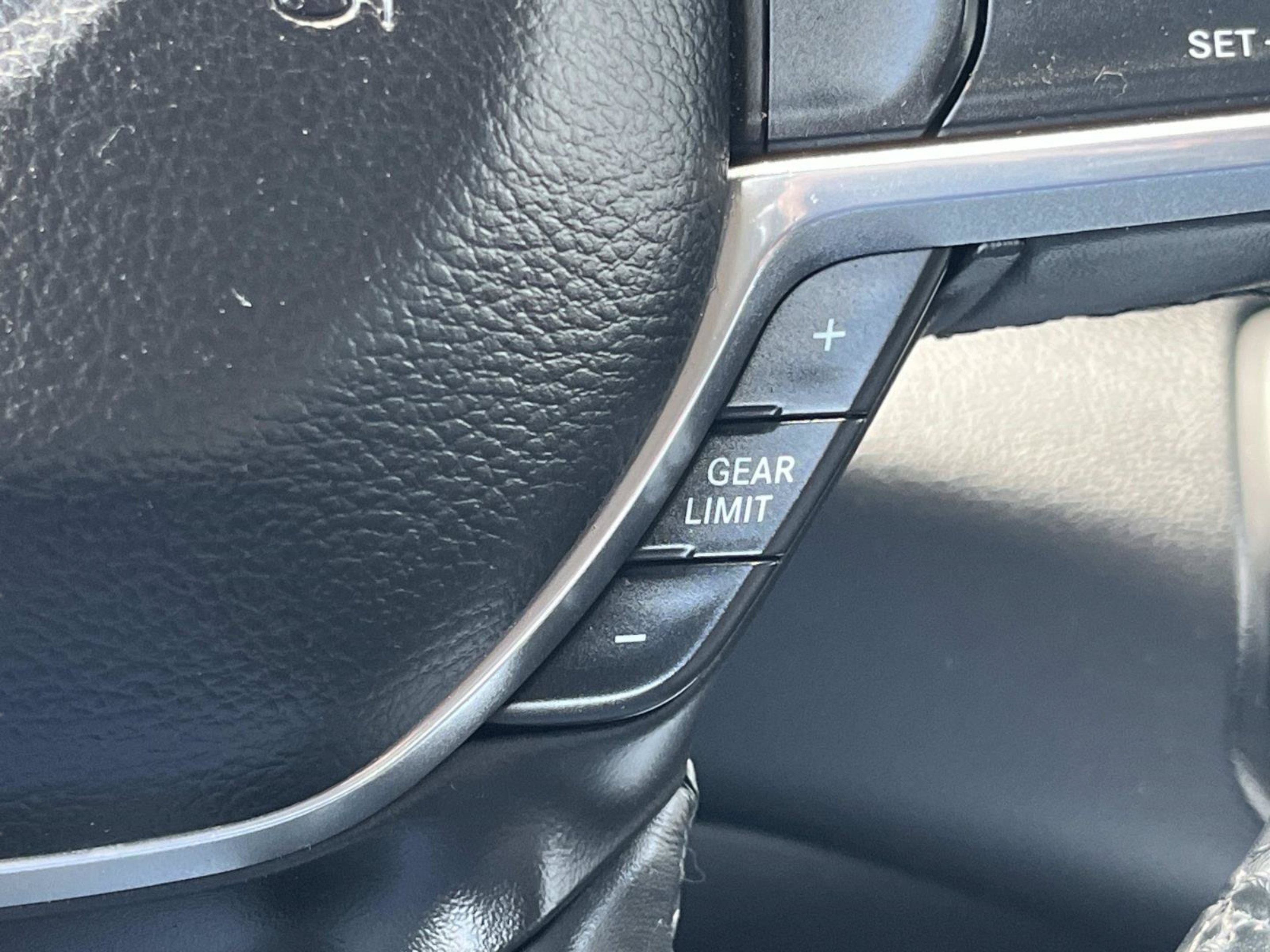 Used 2019 Delmonico Red Pearlcoat Ram Laramie image 39