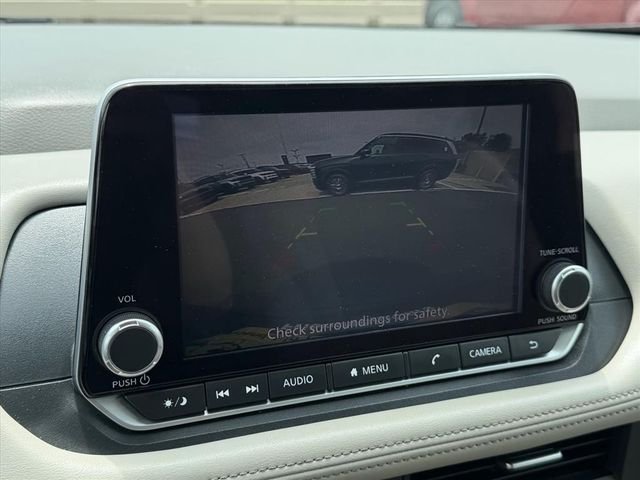 Used 2025 Black Nissan SV image 22