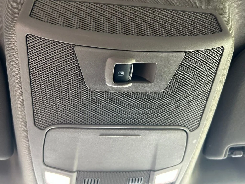 Used 2019 Black Ford XLT image 55