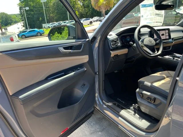 New 2026 Gray Volkswagen 2.0T SE w/Technology image 4