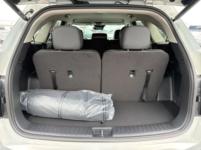 New 2026 Ivory Silver Kia EX image 24