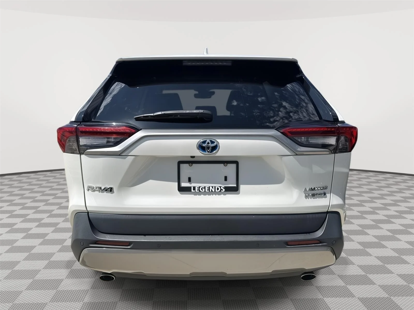 Used 2022 Blizzard Pearl Toyota Limited image 13