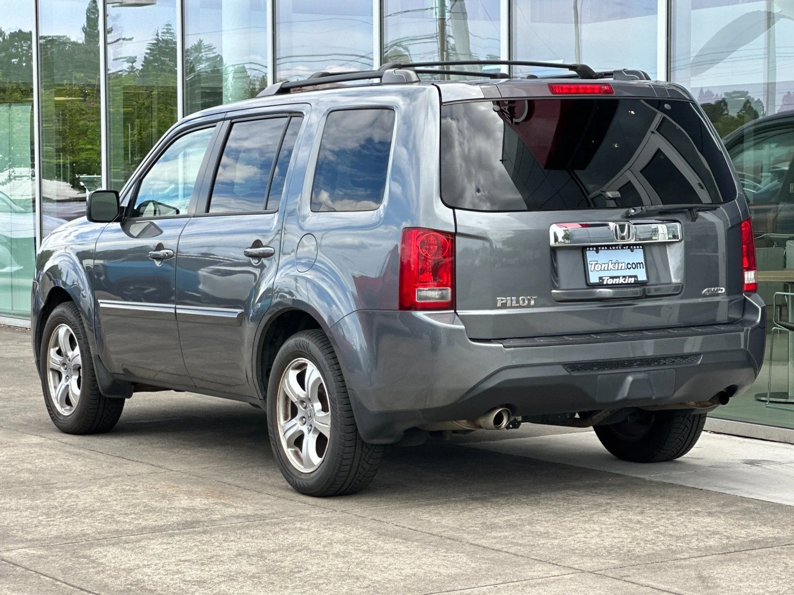 Used 2013 Polished Metal Metallic Honda EX-L image 5