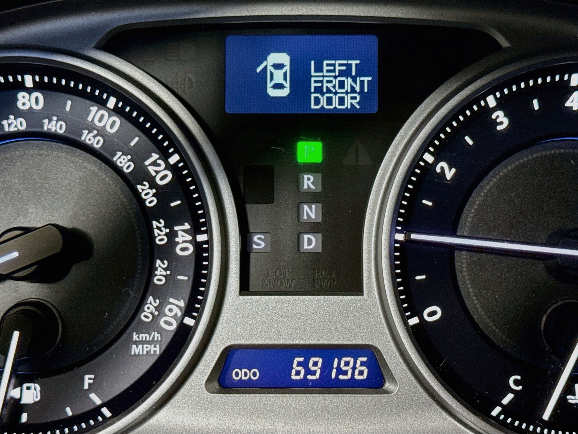 Used 2008 Obsidian Lexus Base image 16
