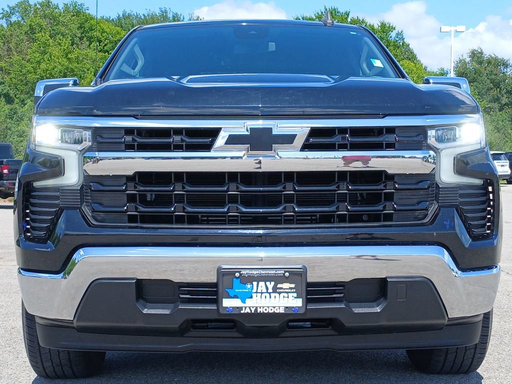 Used 2022 Black Chevrolet LT image 32