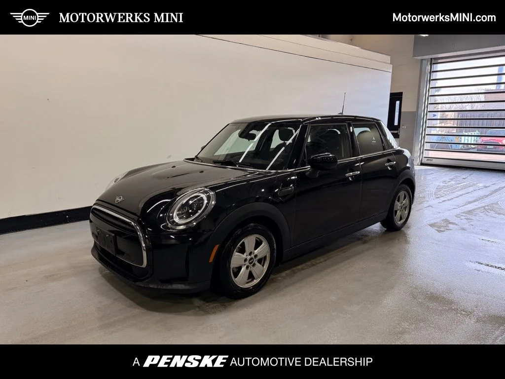 2022 MINI Hardtop's photo