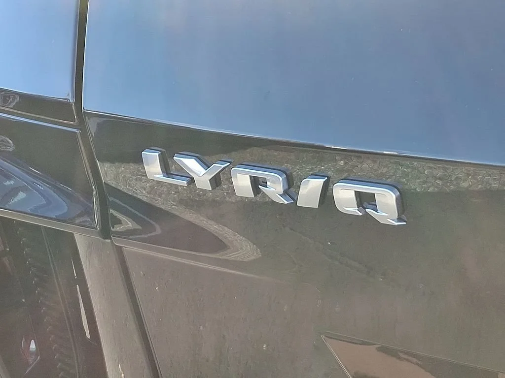2026 Cadillac LYRIQ V - Photo 11