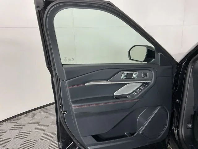 New 2026 Agate Black Metallic Ford ST image 14
