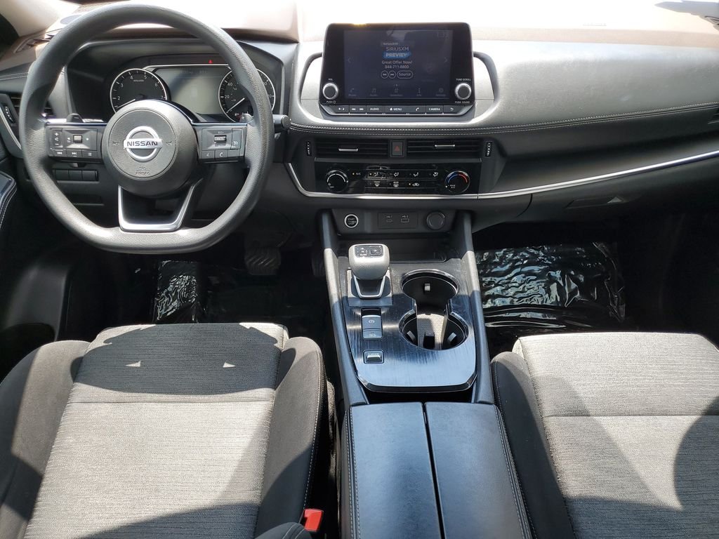 Used 2021 Glacier White Nissan S image 20