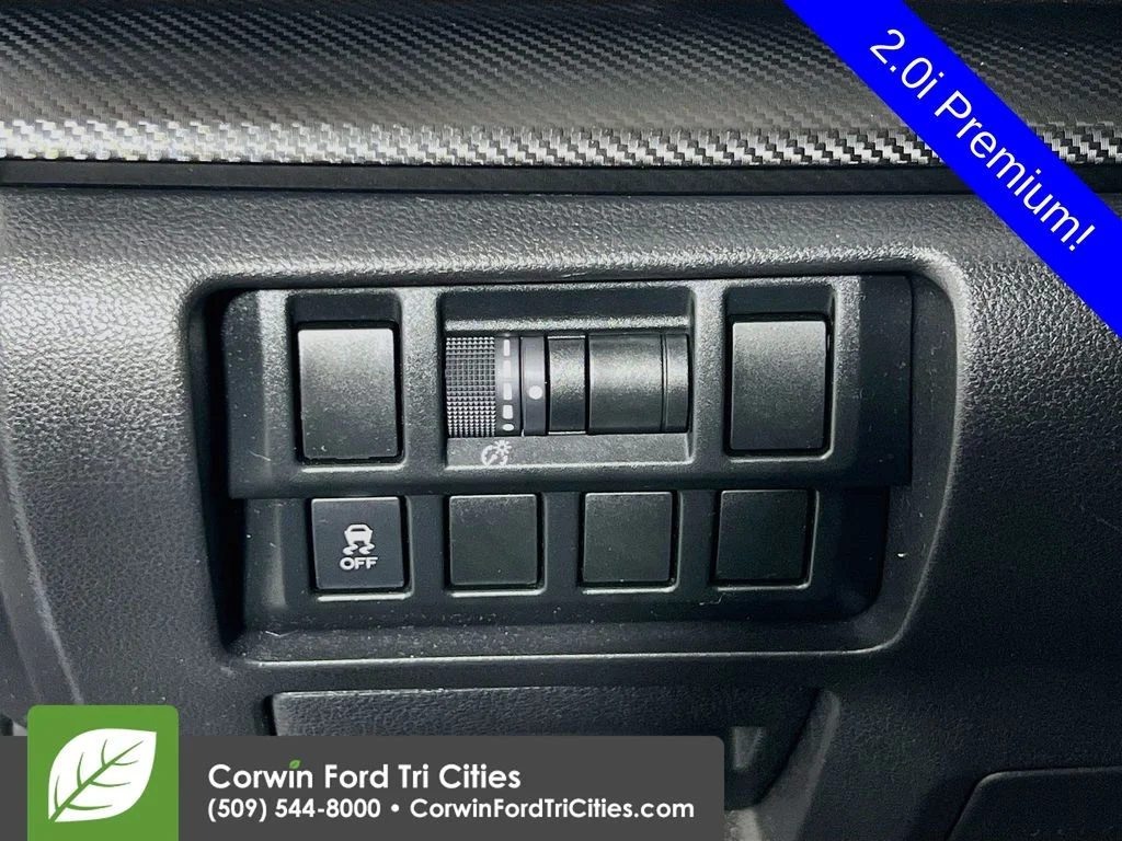 Used 2019 Dark Gray Metallic Subaru 2.0i Premium image 18