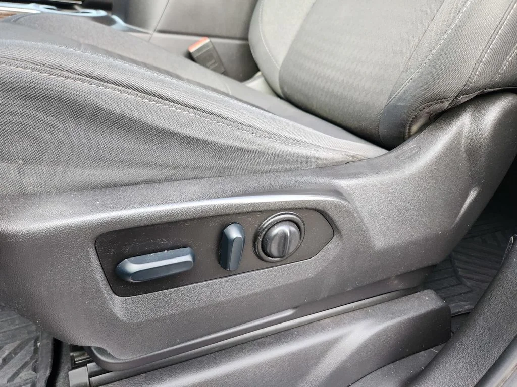 Used 2022 Silver Chevrolet Trail Boss Crew 4X4 image 25